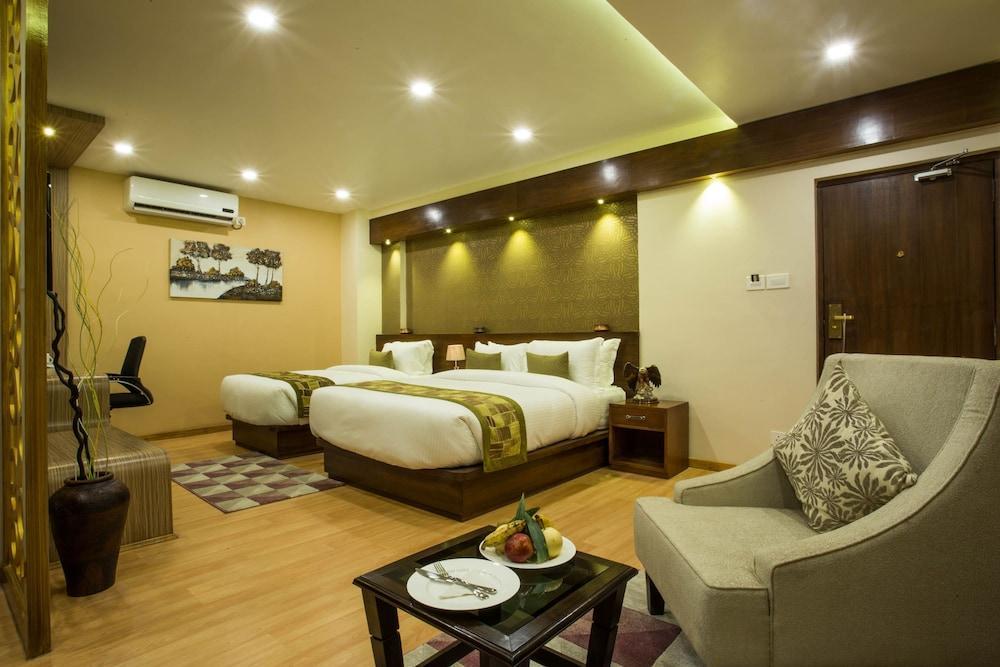 Yatri Suites And Spa Catmandu Exterior foto