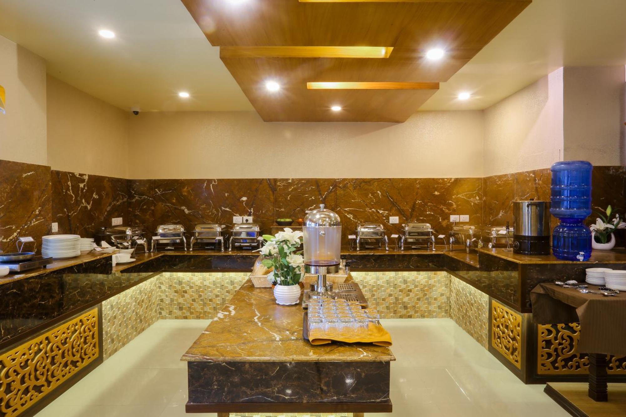 Yatri Suites And Spa Catmandu Exterior foto
